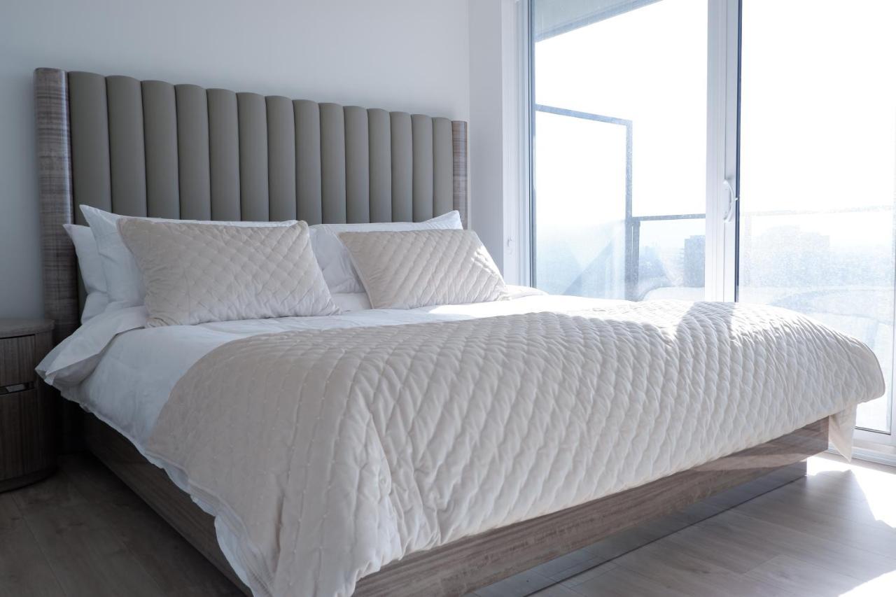 Modern Luxury Waterfront Condo ميسيسوجا المظهر الخارجي الصورة